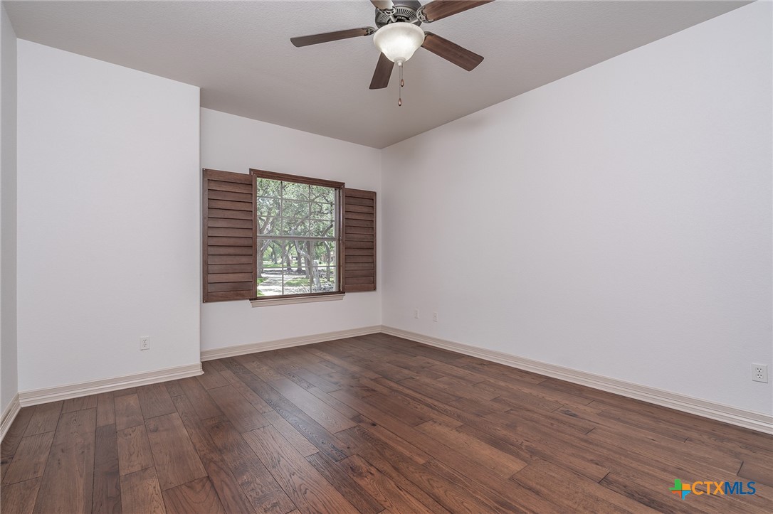 201 Roble Roja Drive