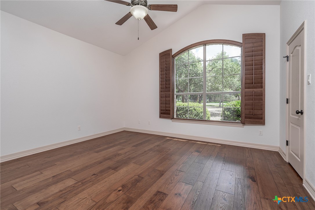 201 Roble Roja Drive