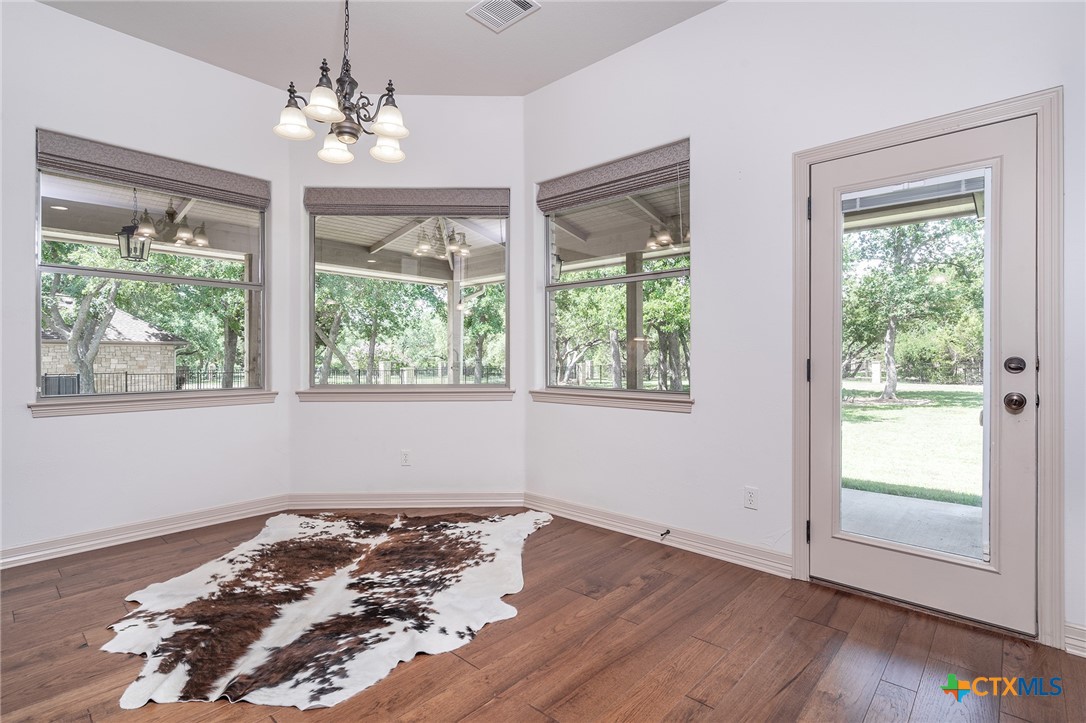 201 Roble Roja Drive