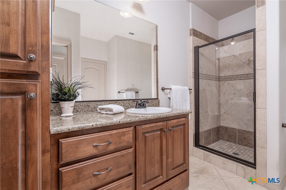 201 Roble Roja Drive