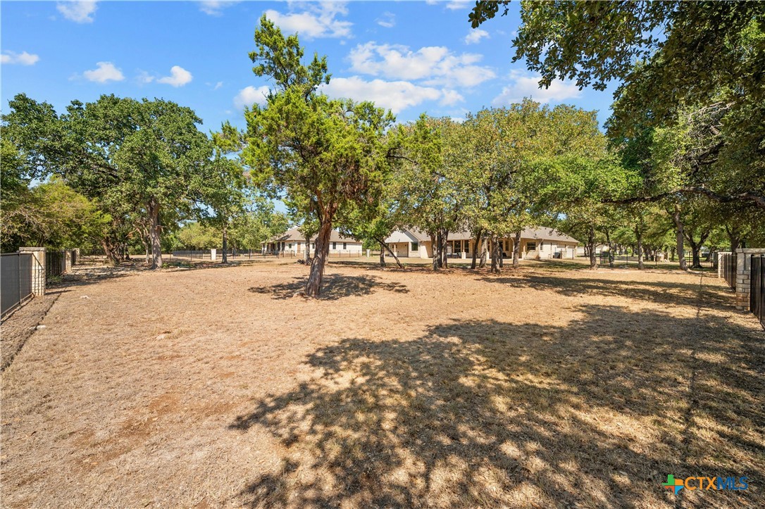 201 Roble Roja Drive