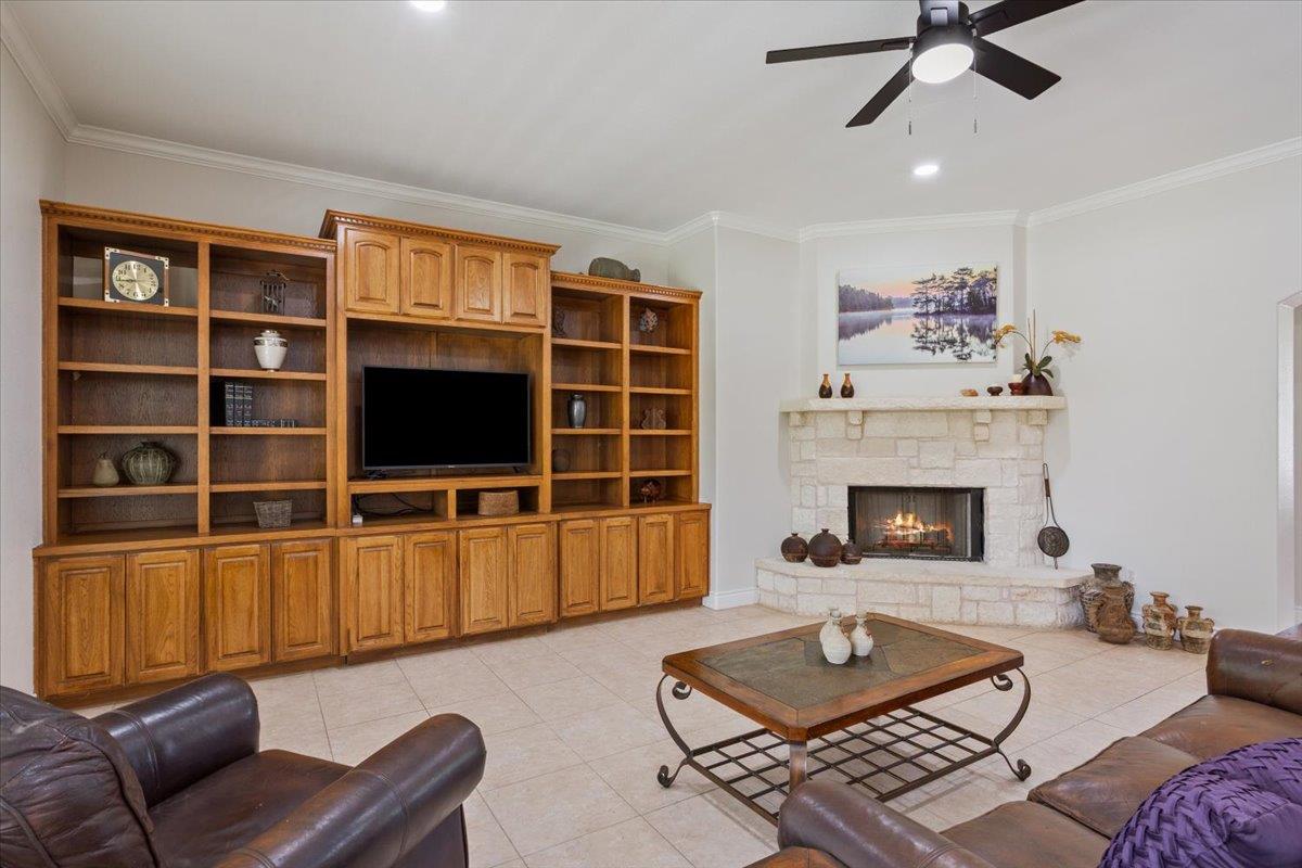 521 Buena Vista DR