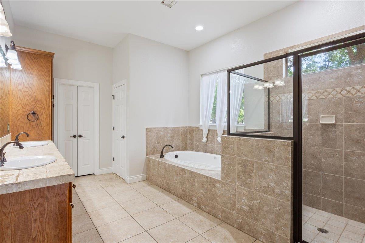 521 Buena Vista DR