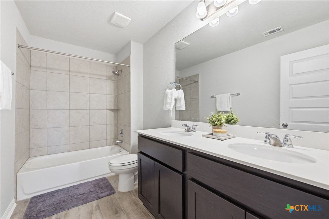 2211 Limestone Lake Drive 40