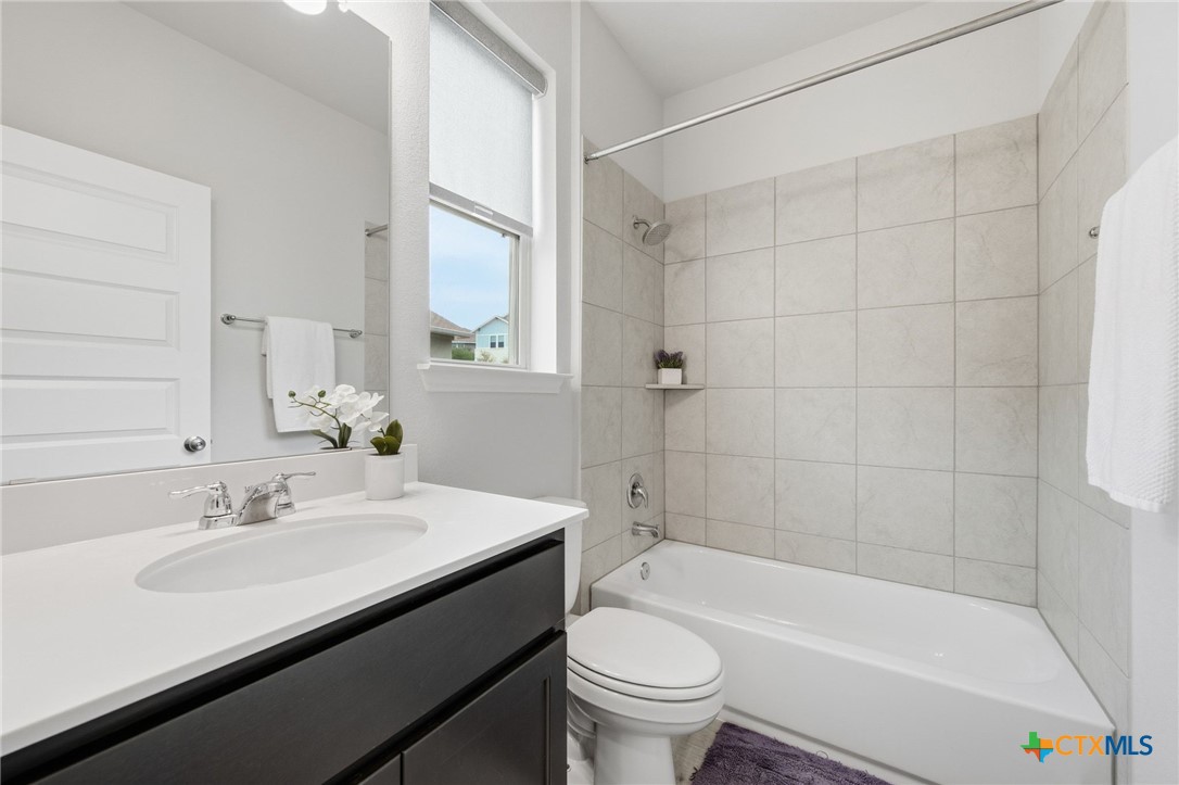 2211 Limestone Lake Drive 40