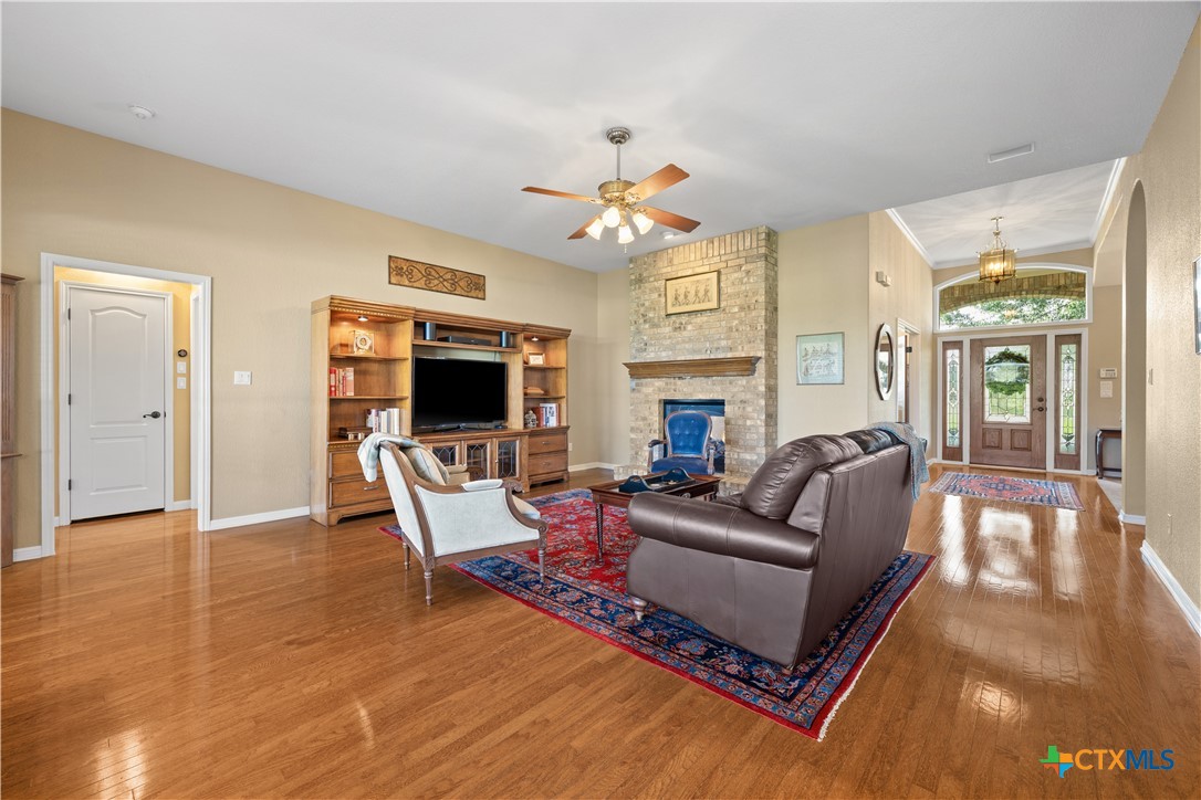 266 Courtnees Way