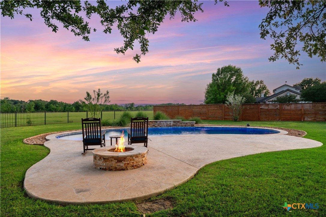 266 Courtnees Way