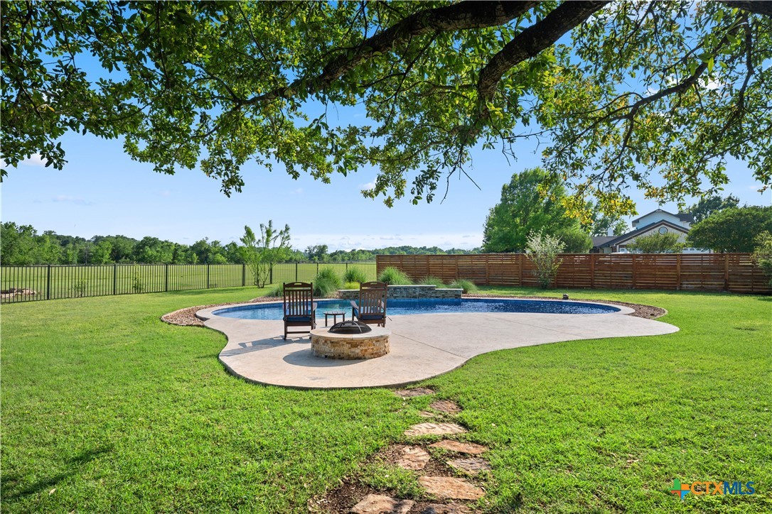 266 Courtnees Way