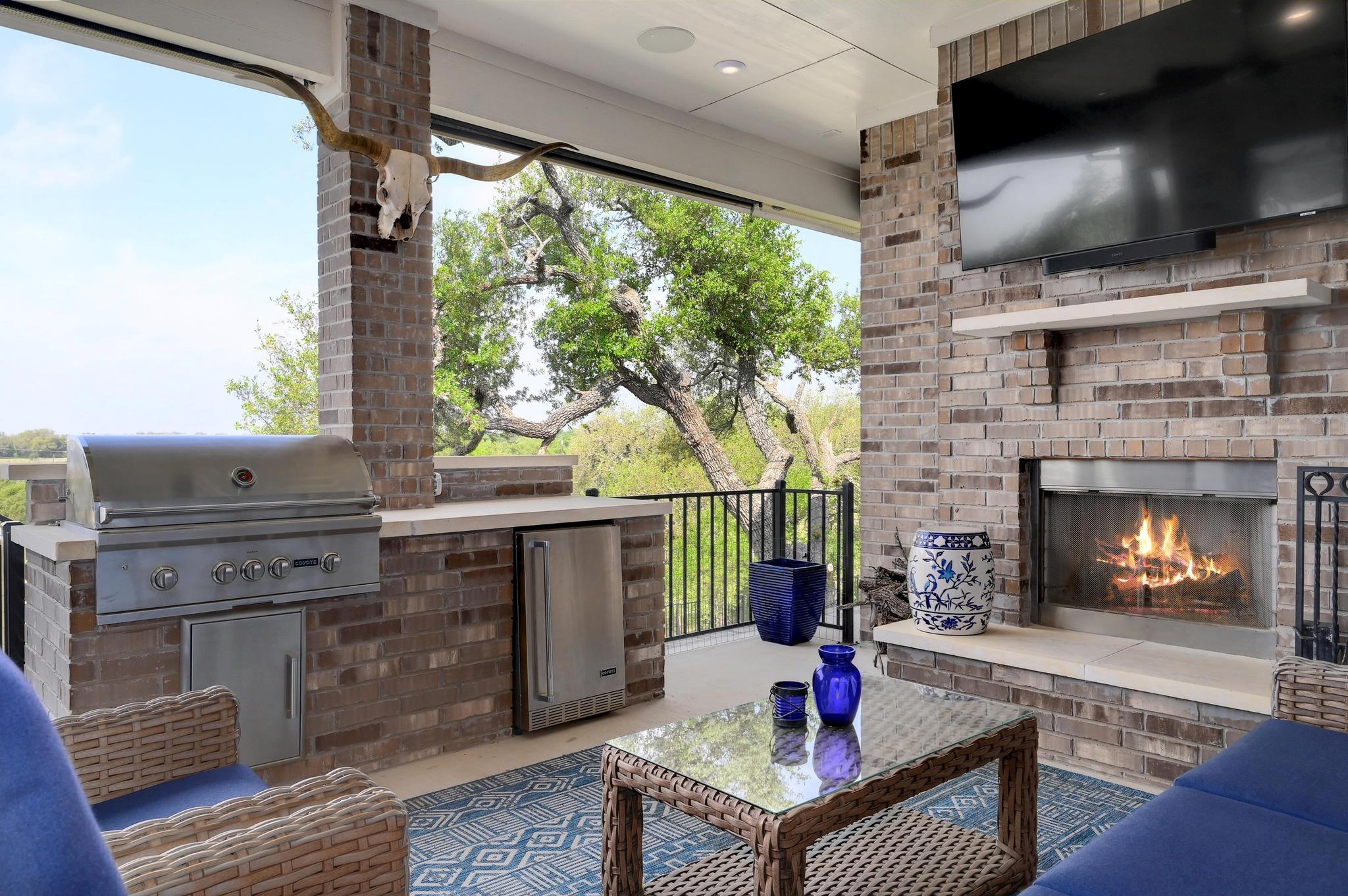 621 Altea DR