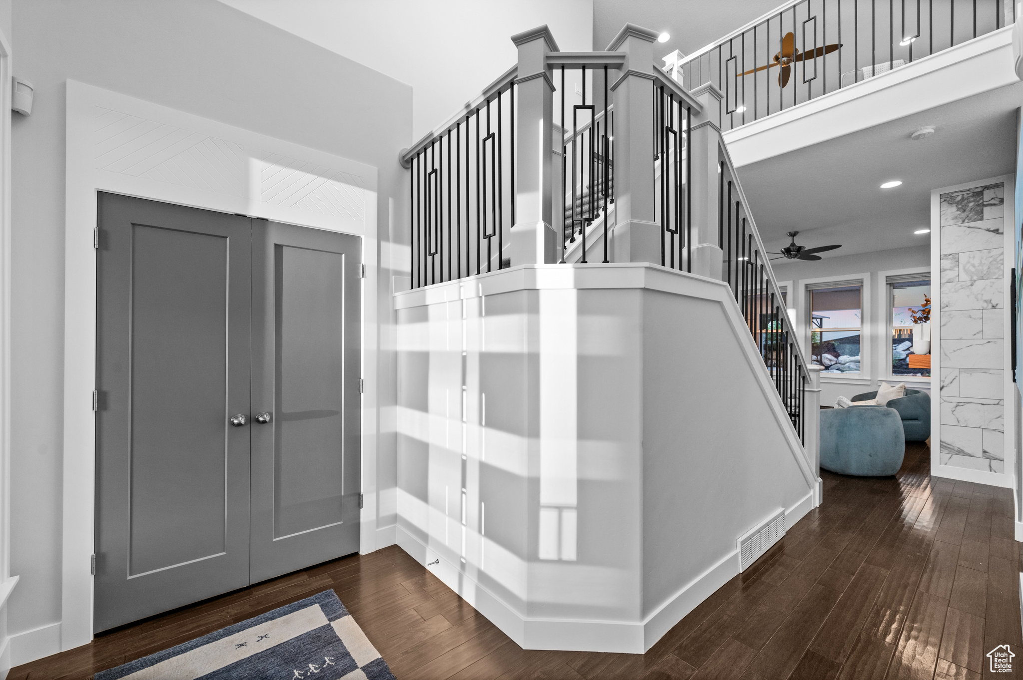 2692 E COMANCHE CIR