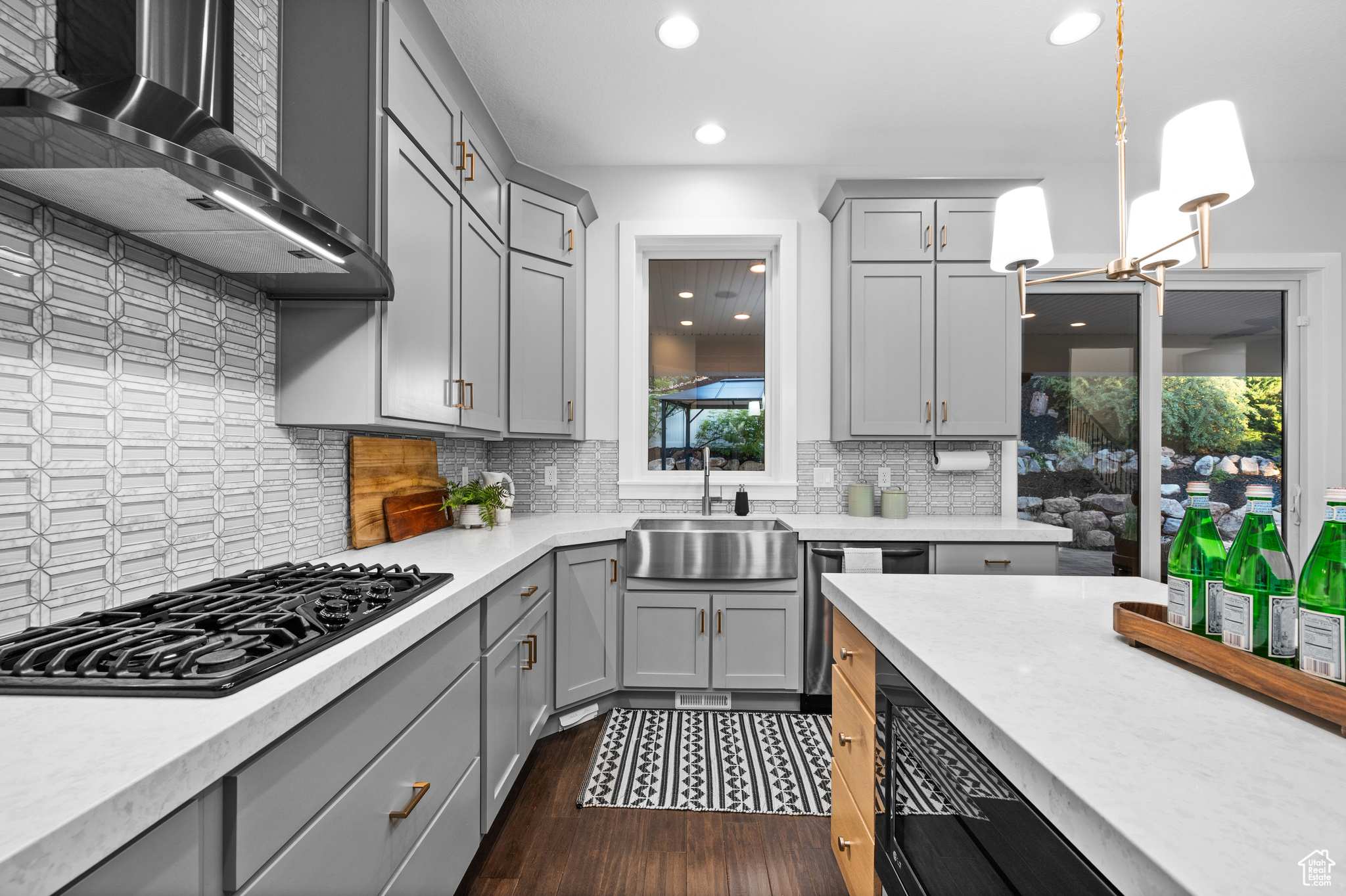 2692 E COMANCHE CIR