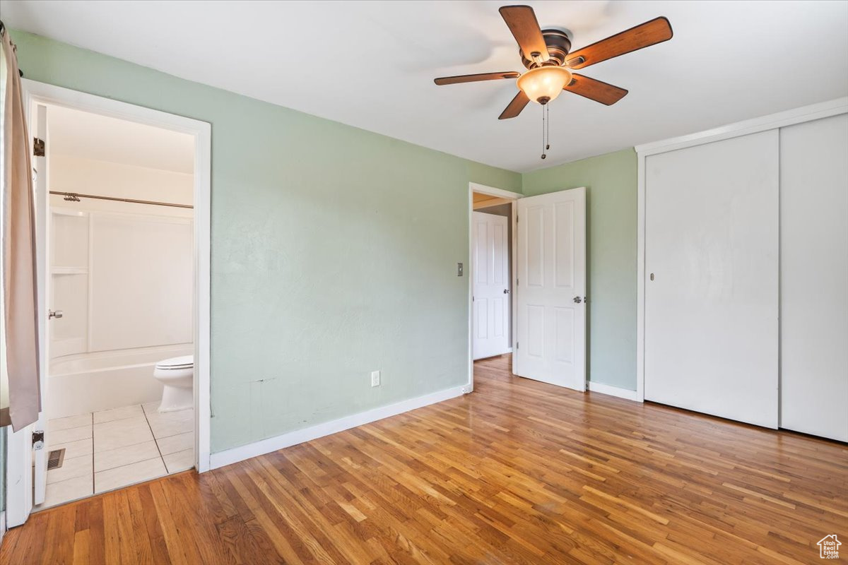 1926 E MOOR MONT DR