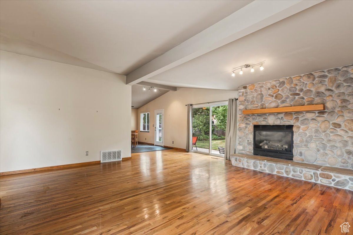 1926 E MOOR MONT DR