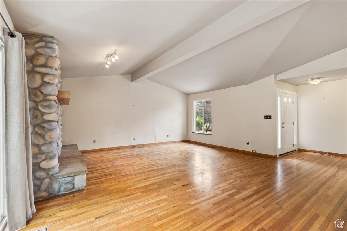 1926 E MOOR MONT DR