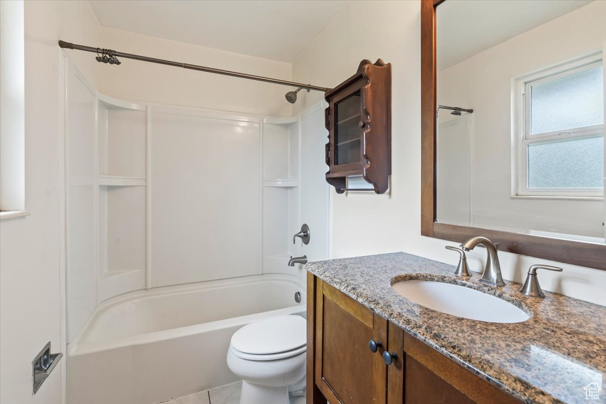 1926 E MOOR MONT DR