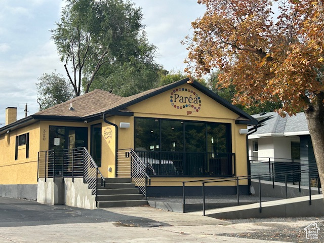 447 E EDITH AVE
