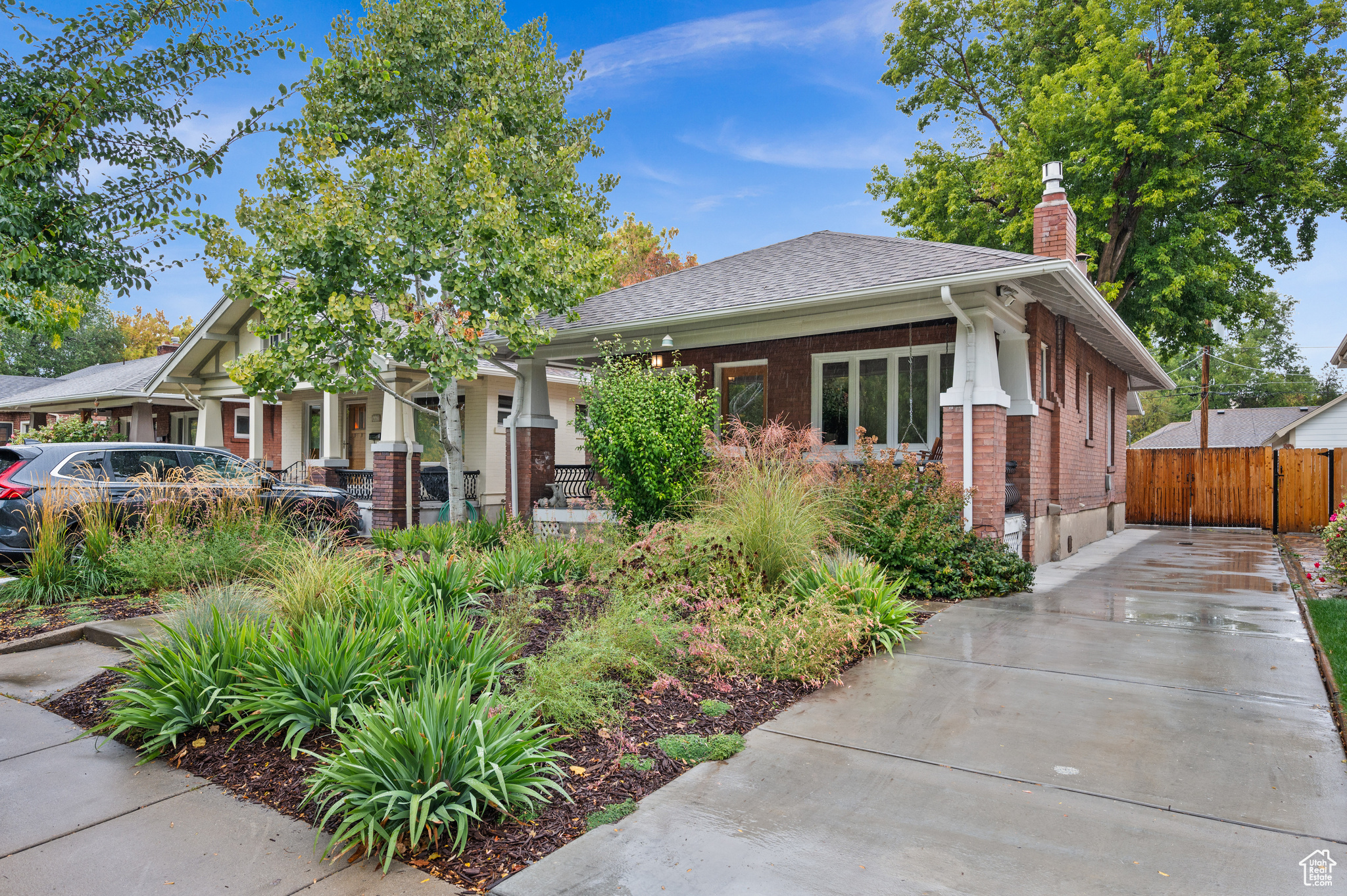 447 E EDITH AVE