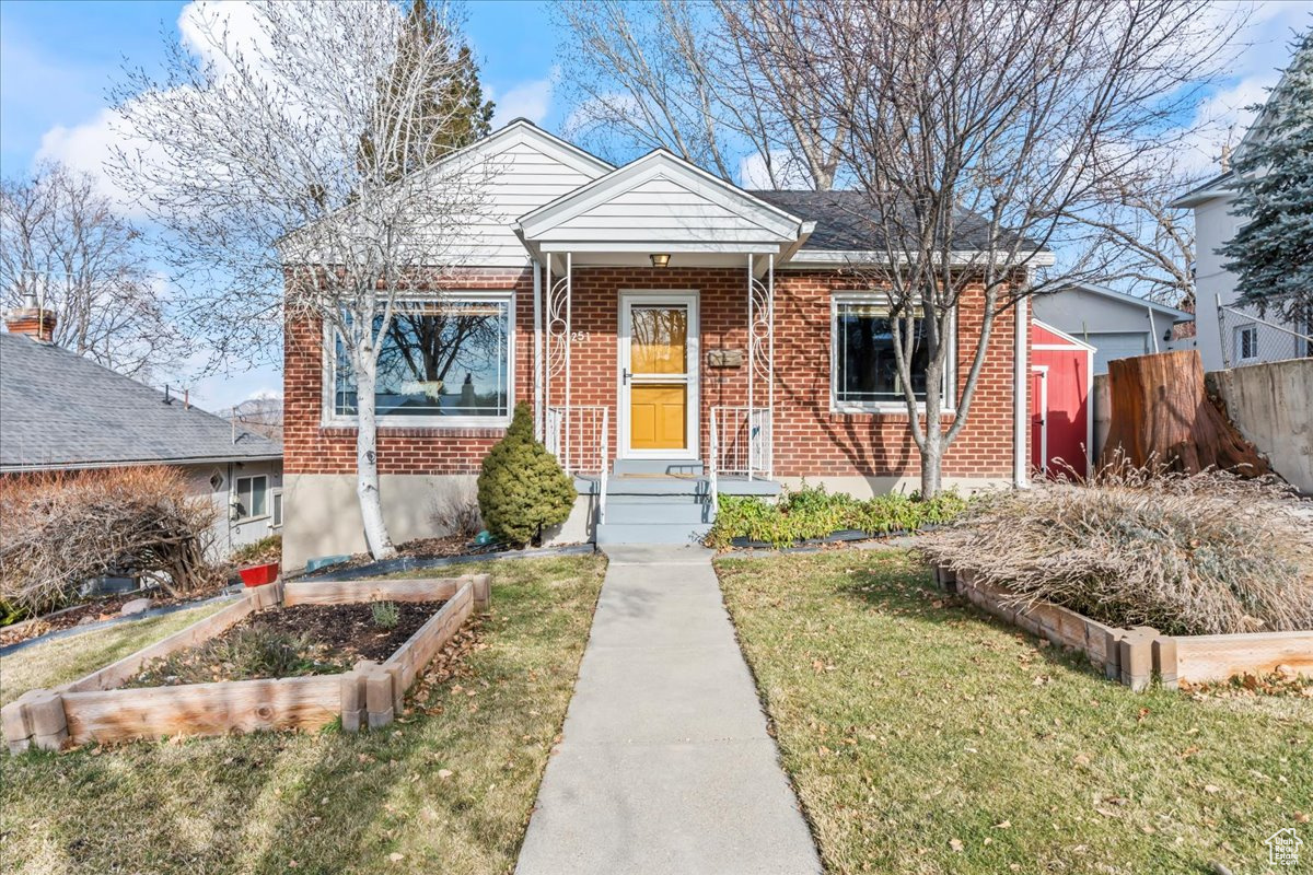 1251 E EMERSON AVE