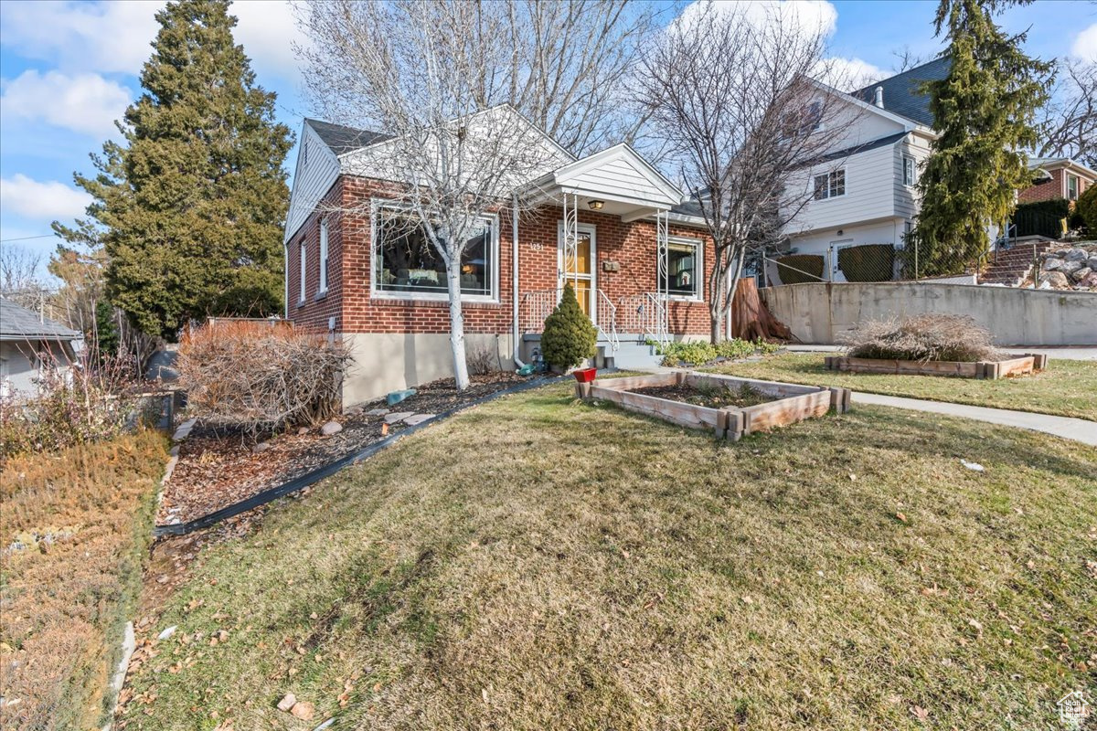 1251 E EMERSON AVE
