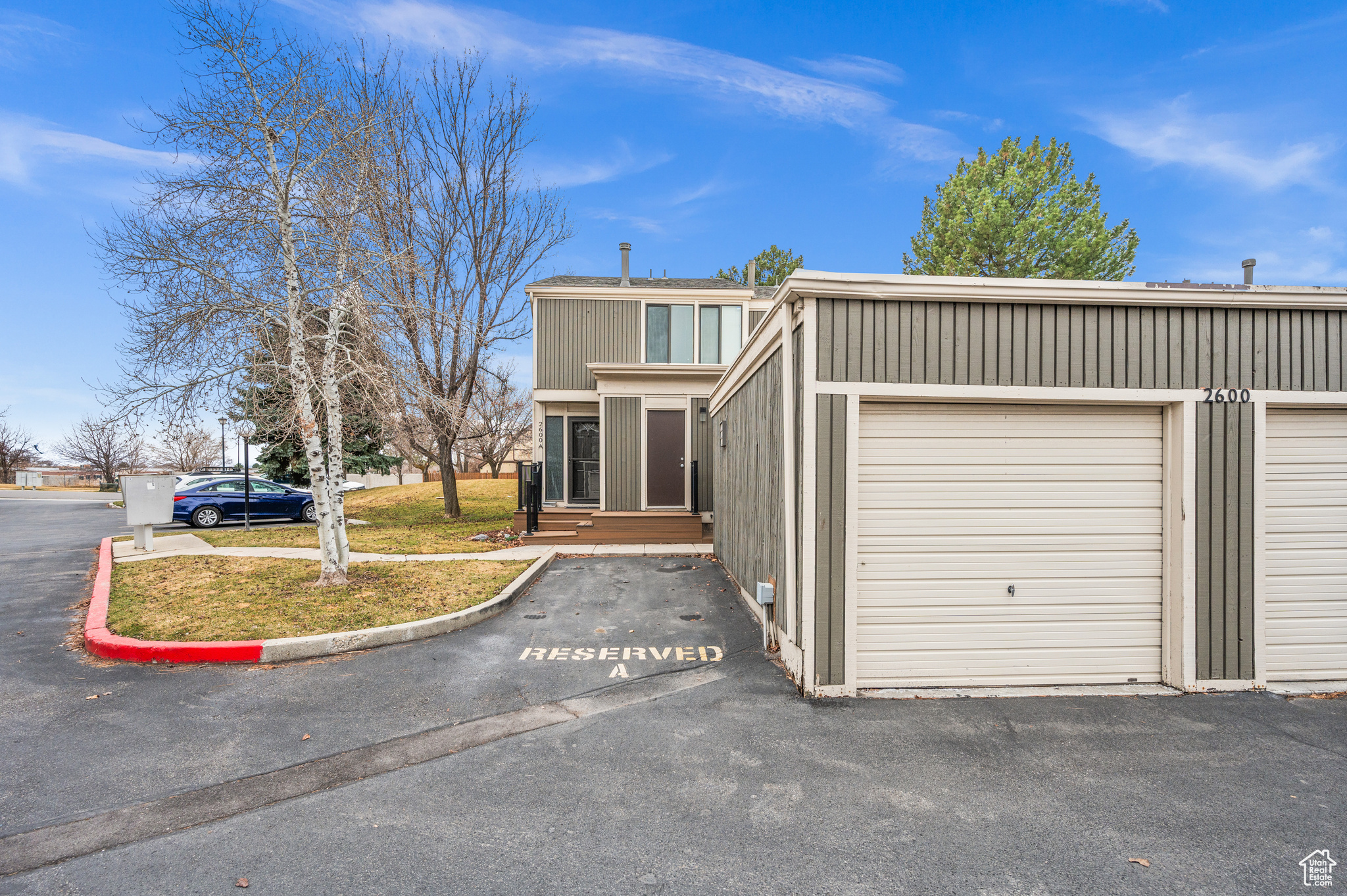 2600 W VILLAGE LN #A