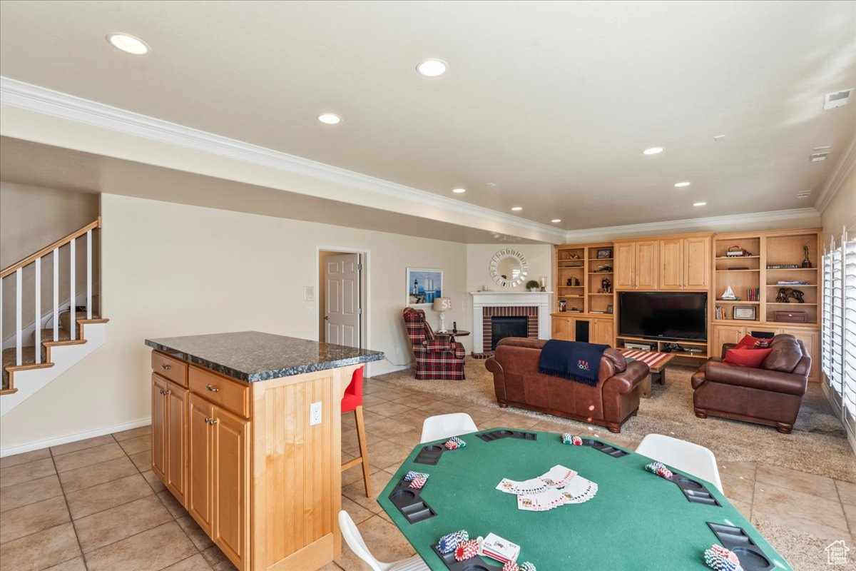 2010 E ROCKLIN DR