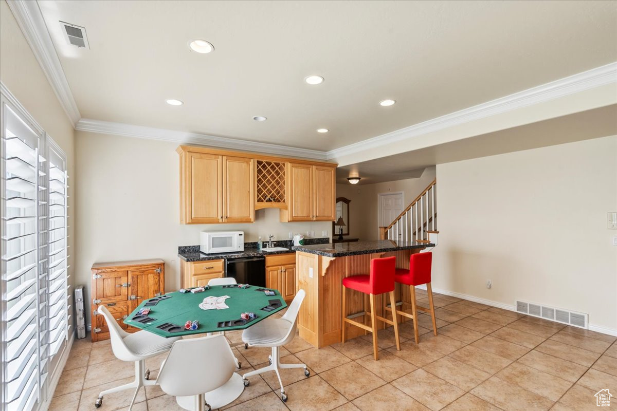 2010 E ROCKLIN DR
