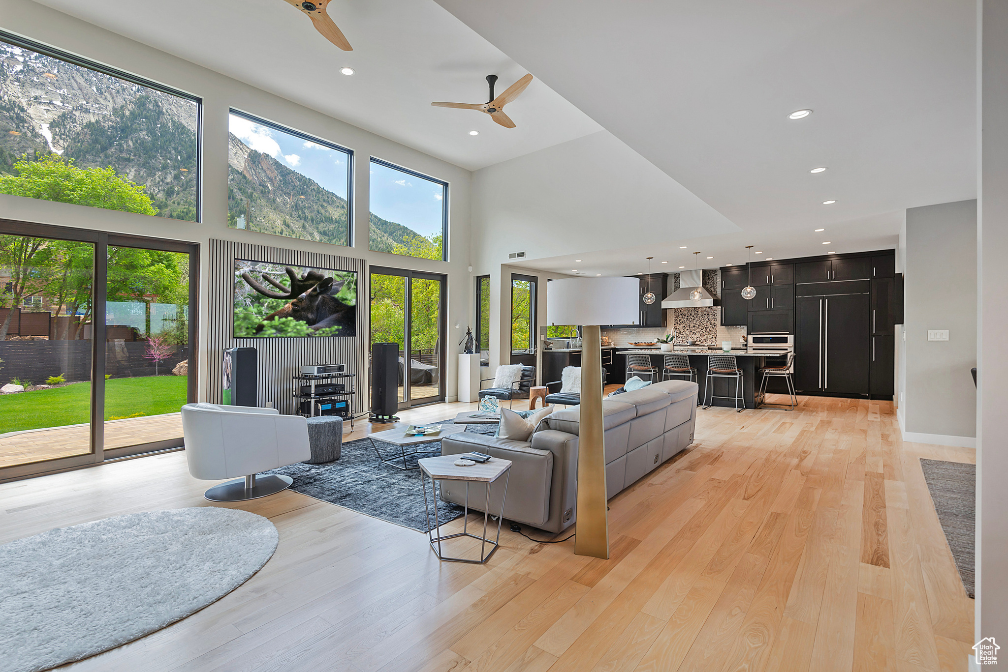 4226 E MATHEWS WAY
