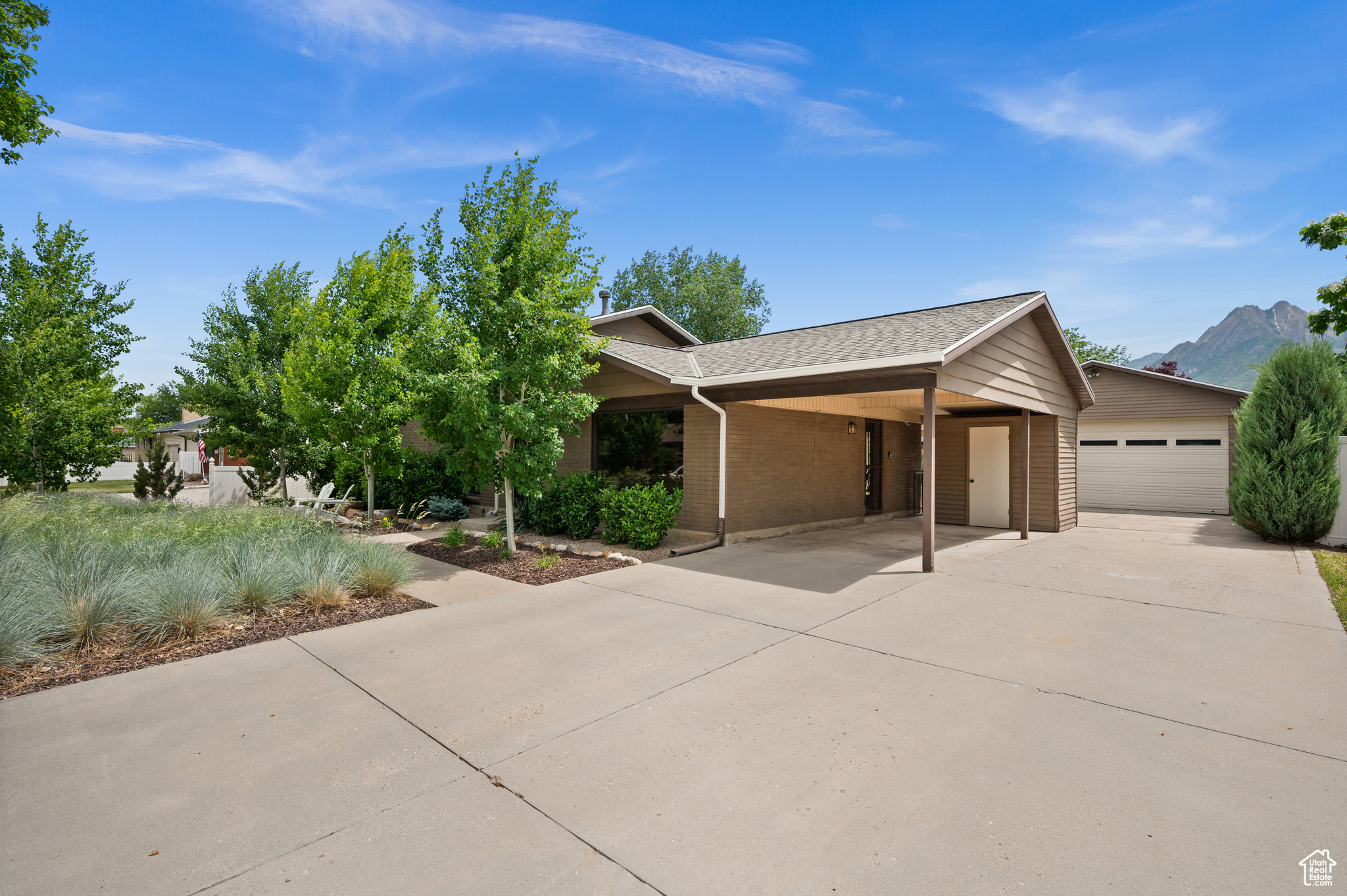 5117 S LORI WAY