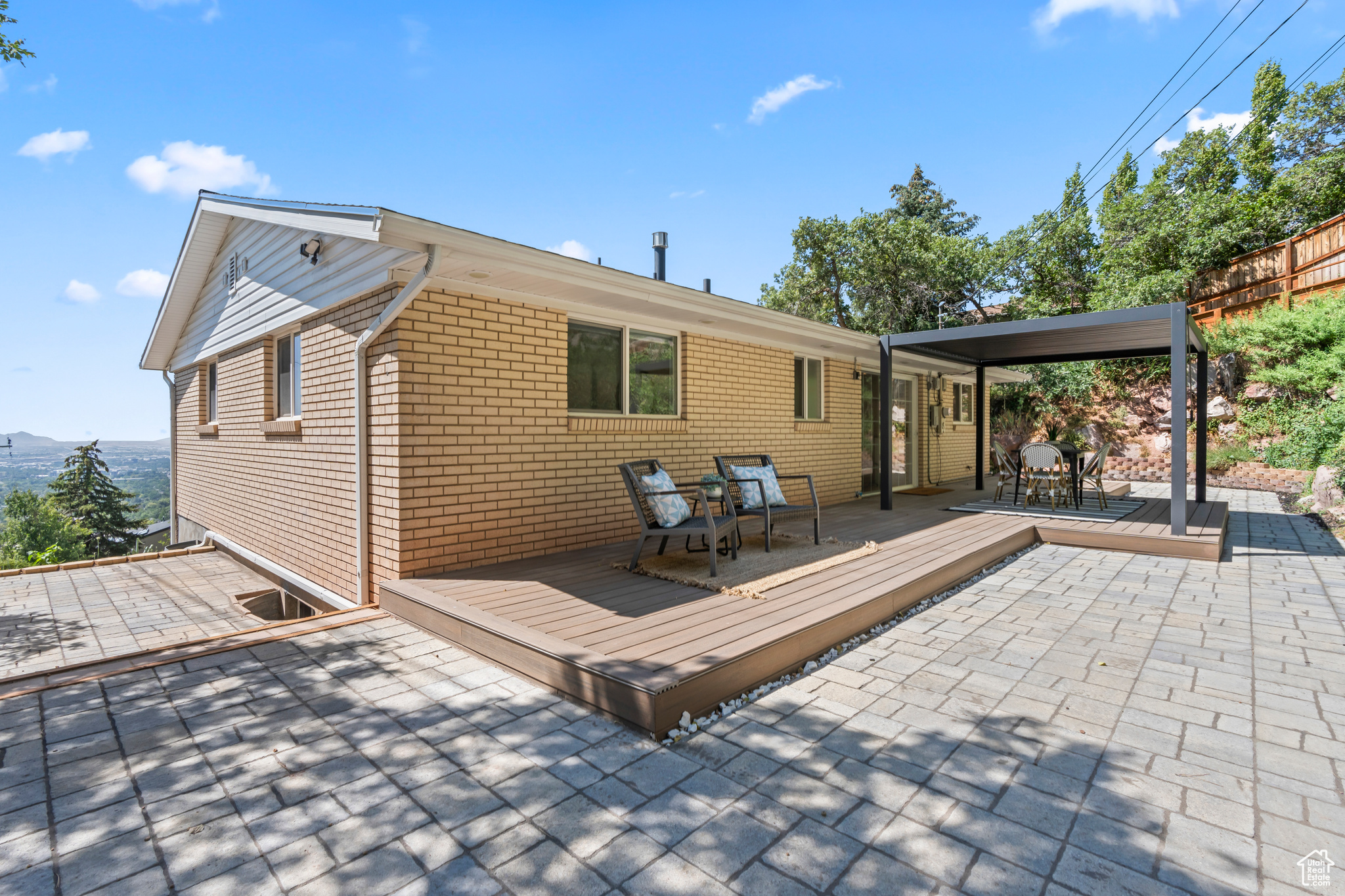 2259 S LAKELINE DR