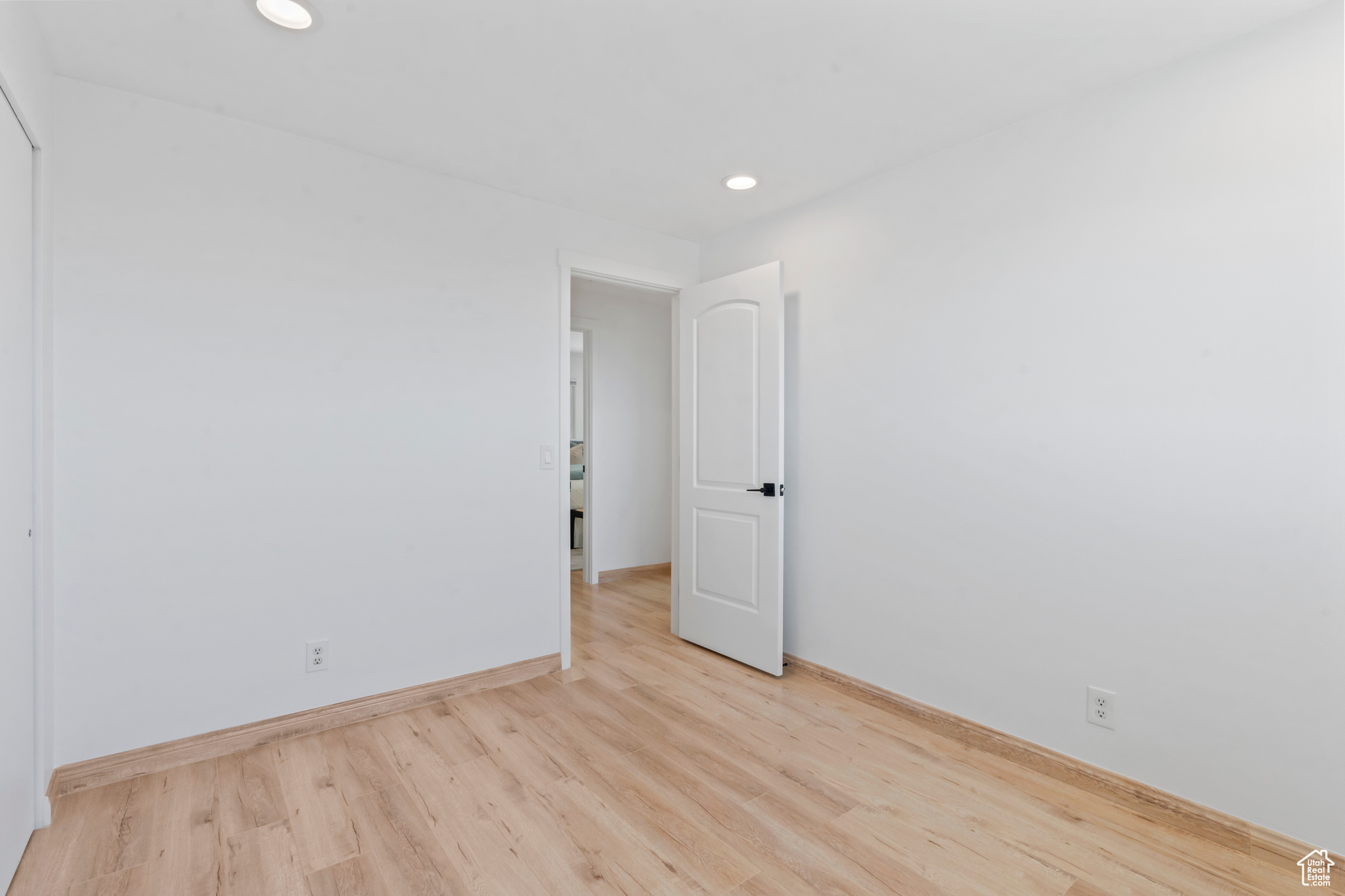 2259 S LAKELINE DR