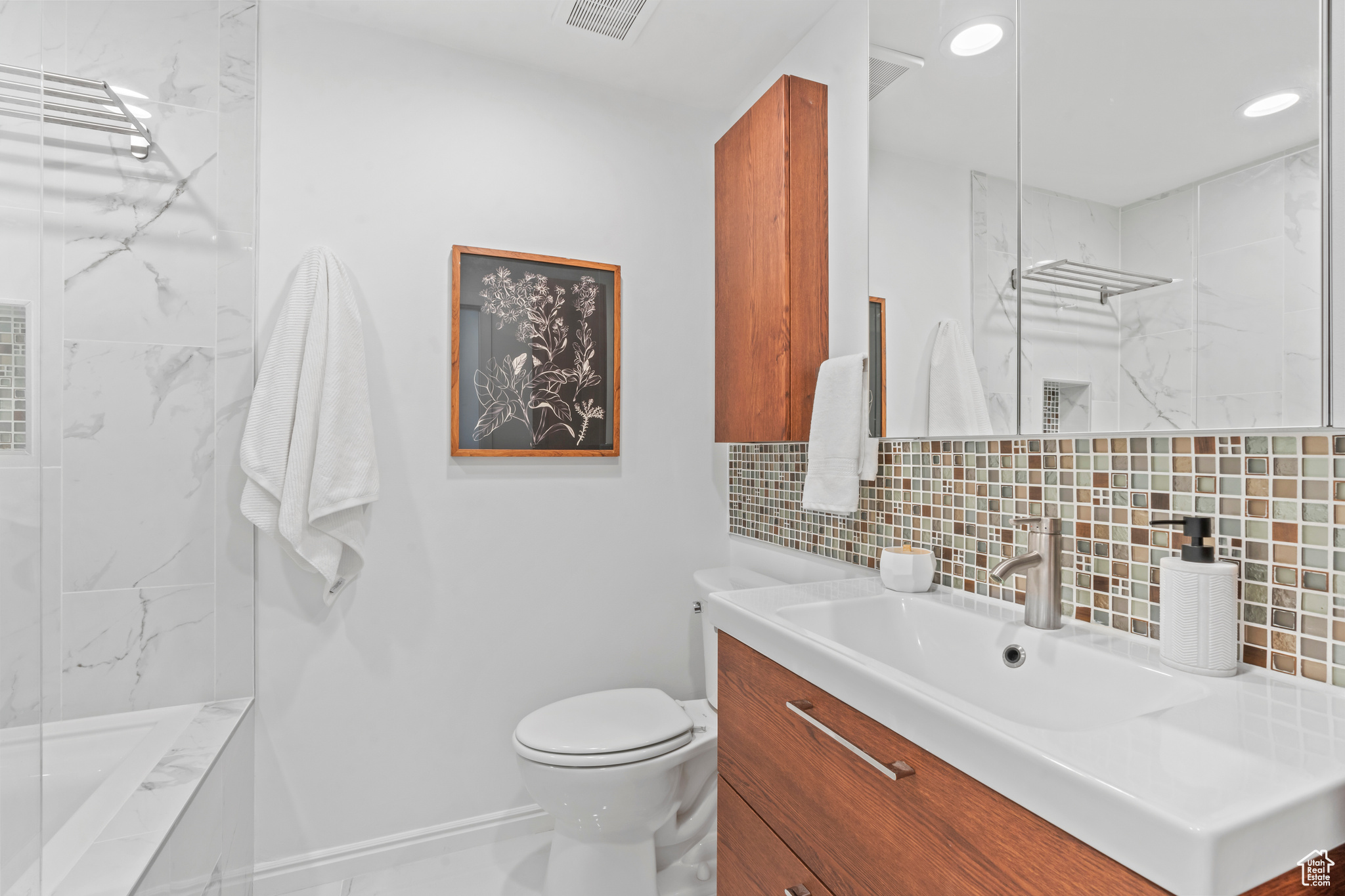 2259 S LAKELINE DR