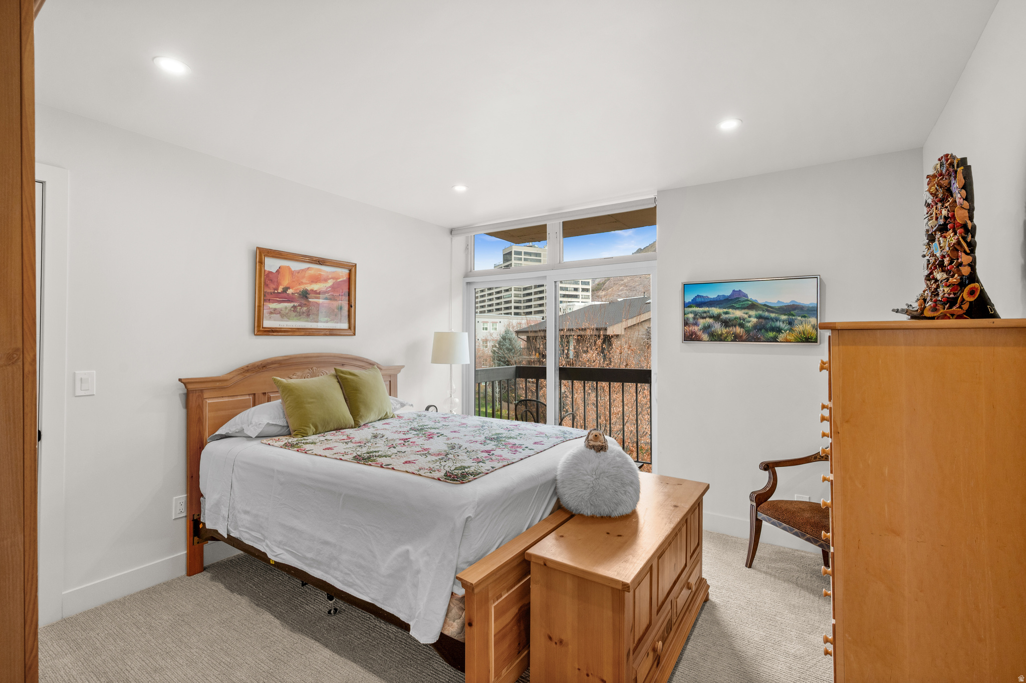 960 S DONNER WAY #450