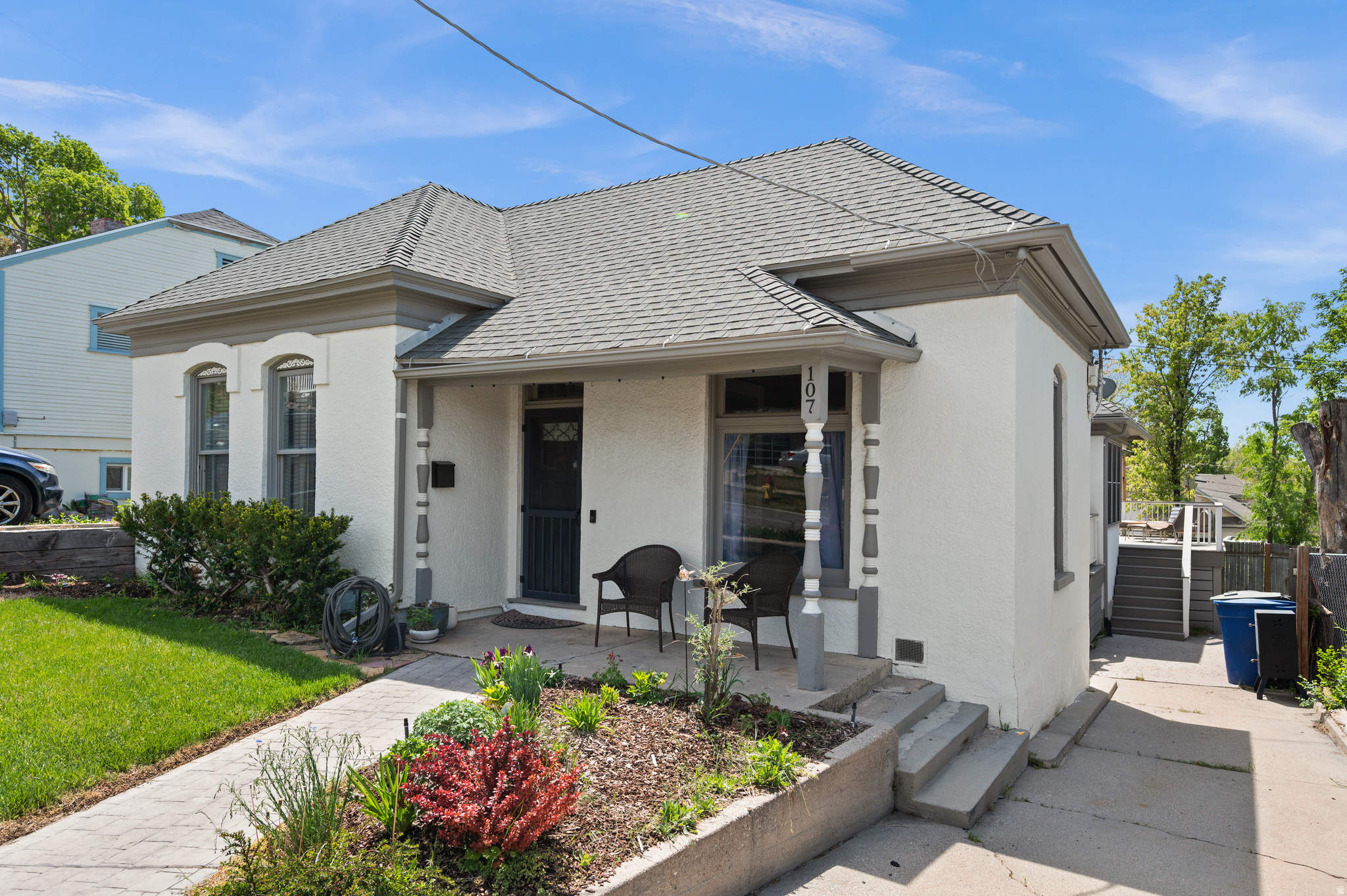 107 W CLINTON AVE