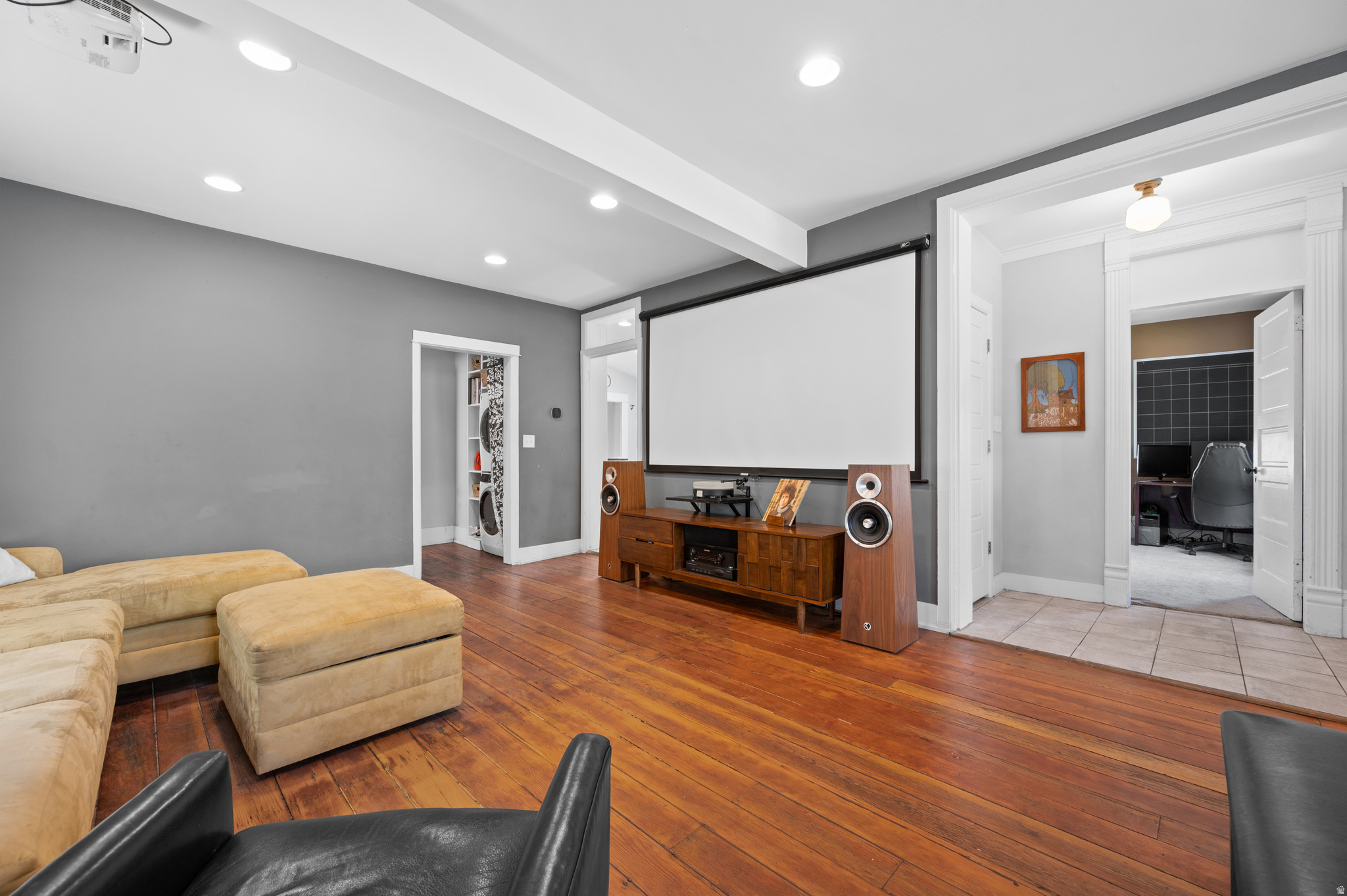 107 W CLINTON AVE