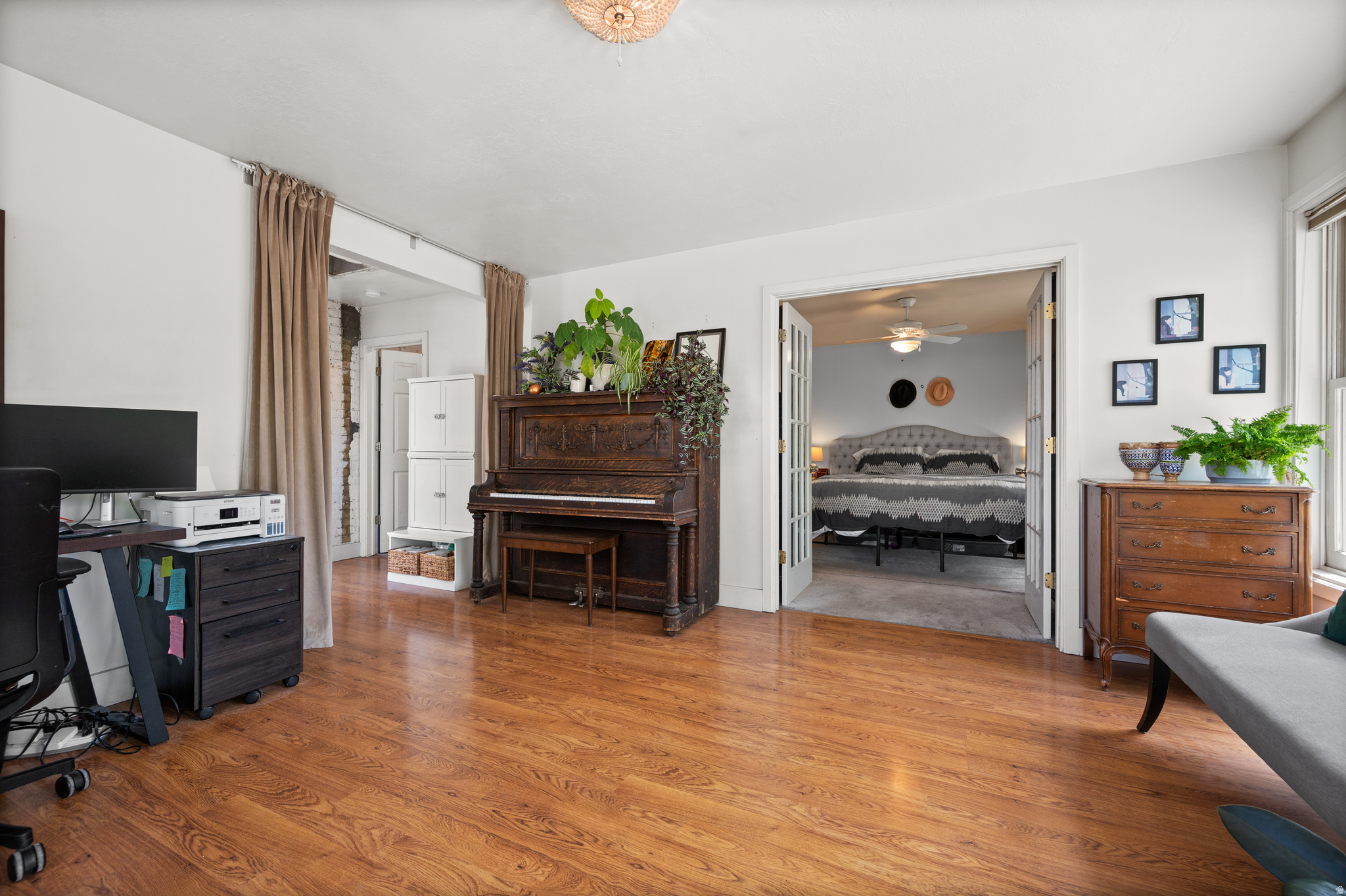 107 W CLINTON AVE