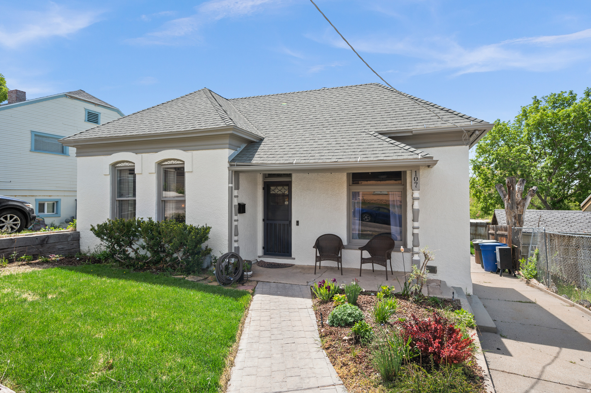107 W CLINTON AVE