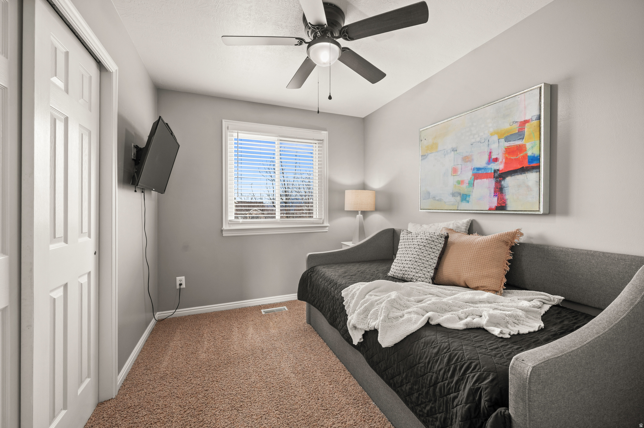 5884 S IMPRESSIONS DR