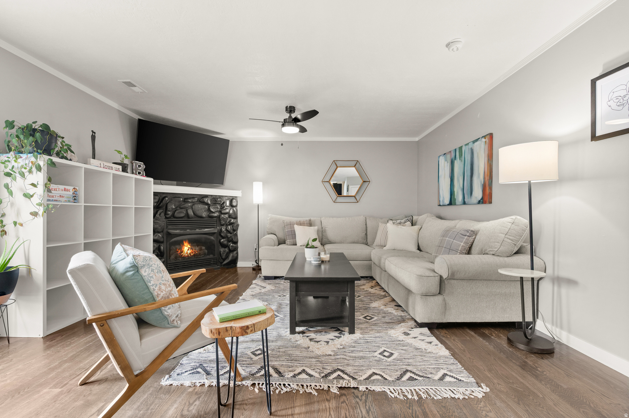 5884 S IMPRESSIONS DR