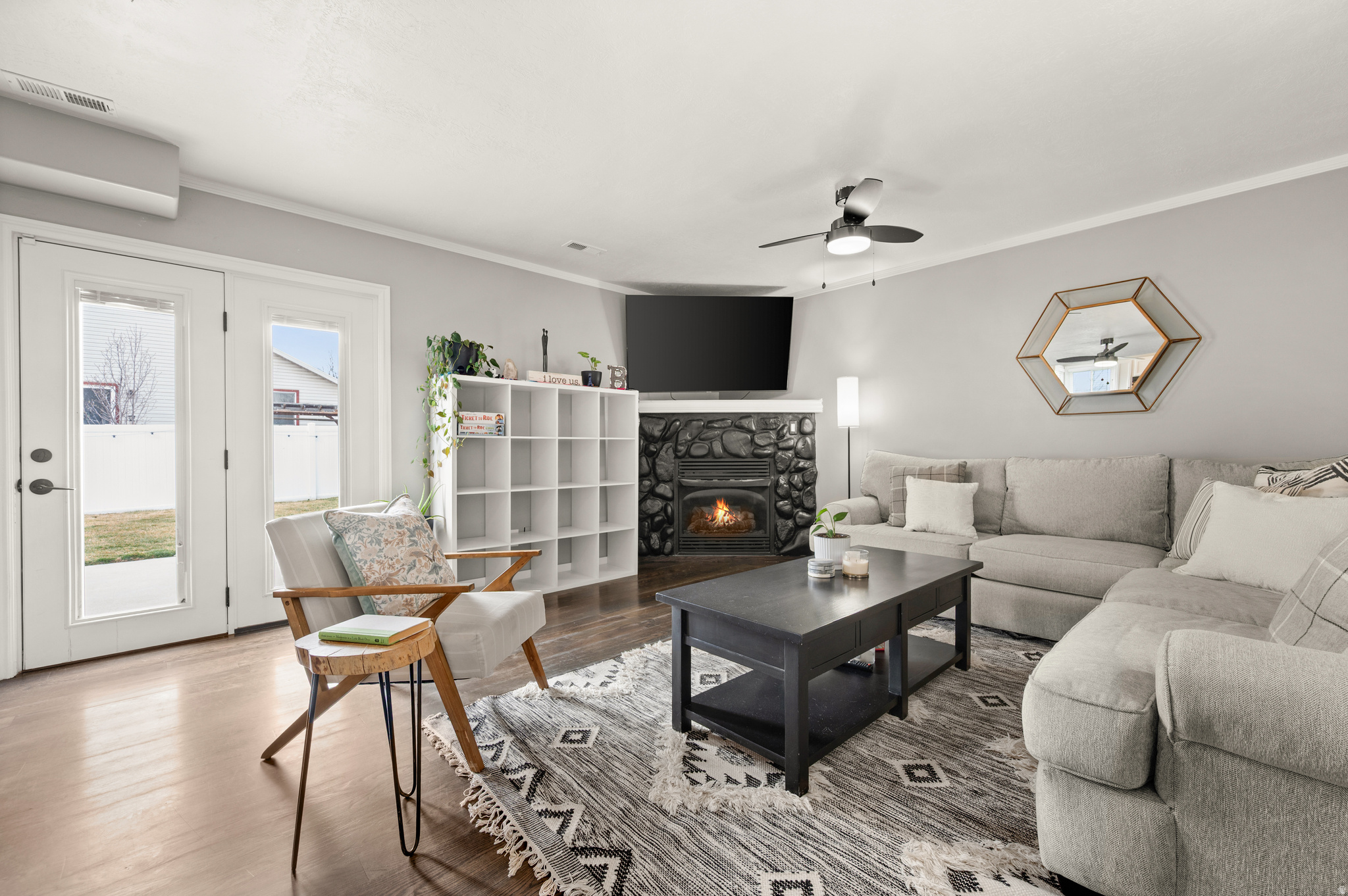 5884 S IMPRESSIONS DR