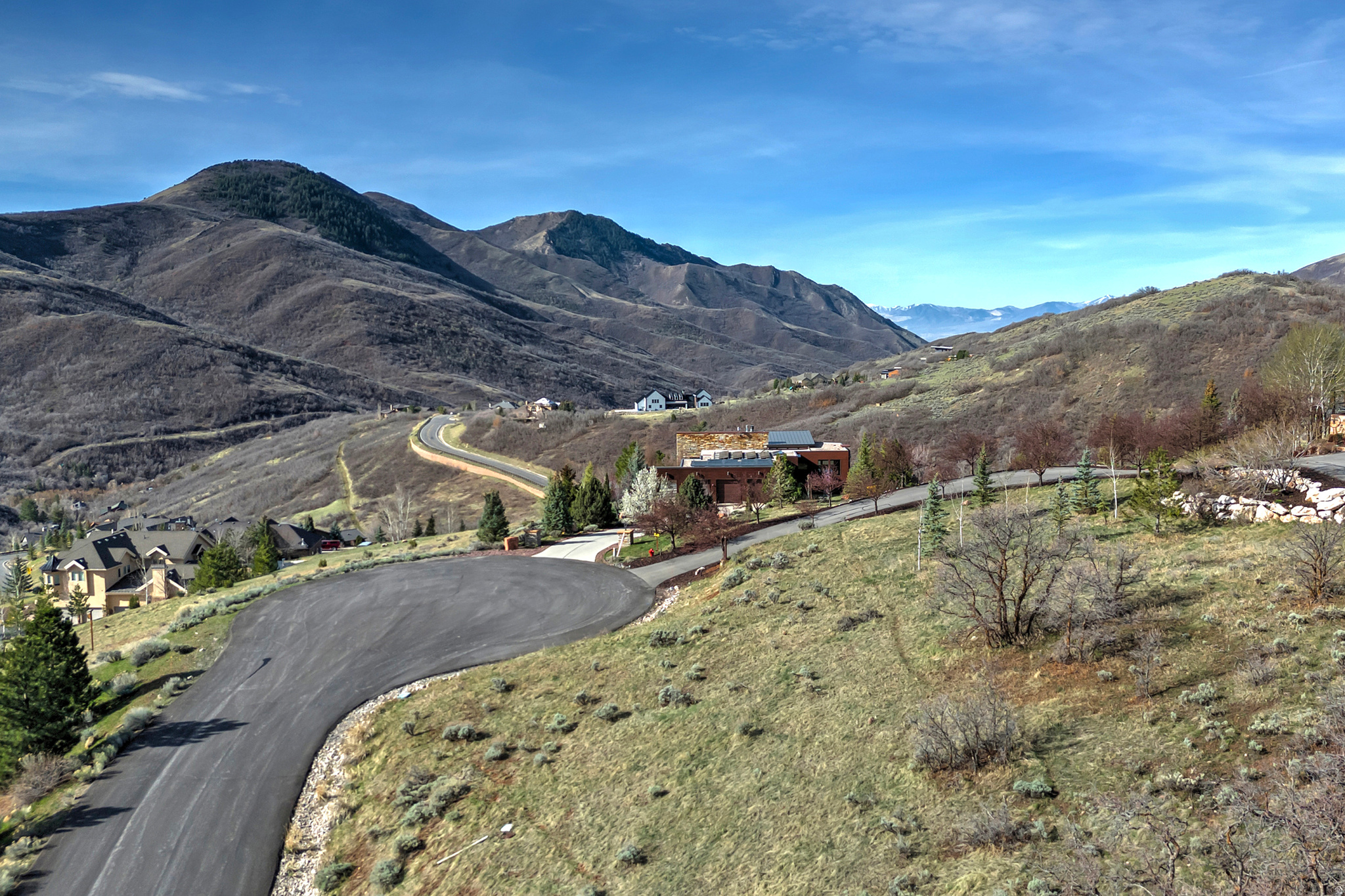 6219 E DONNER TRAIL CIR Unit: 156