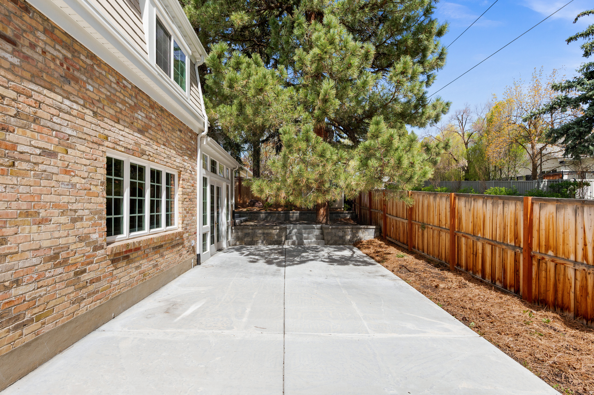 2797 E SOMMET DR