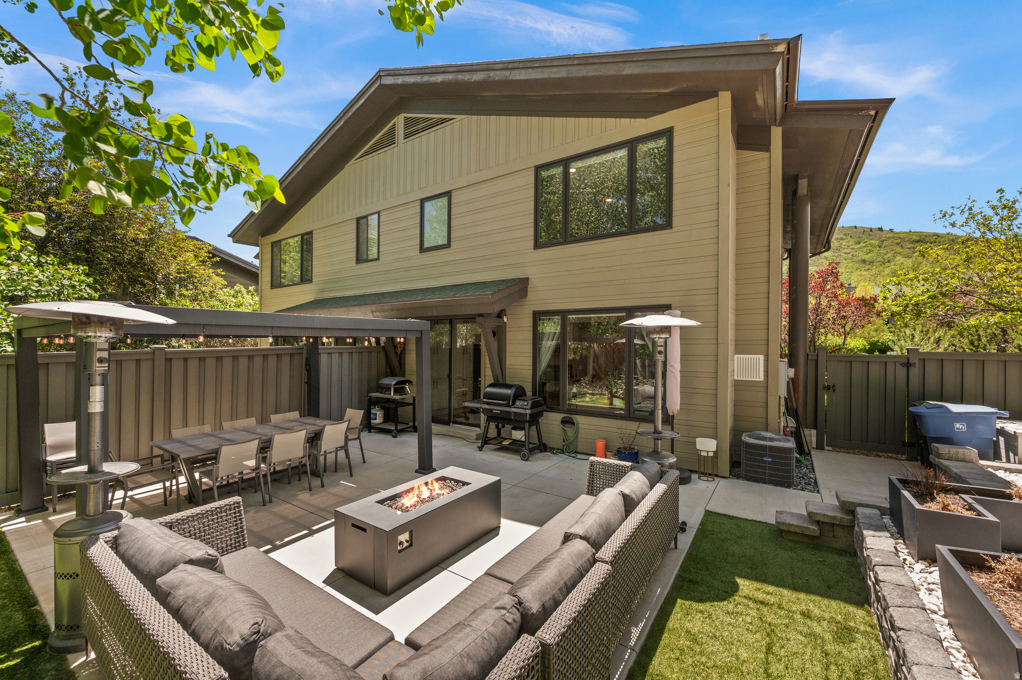 2656 COTTAGE LOOP