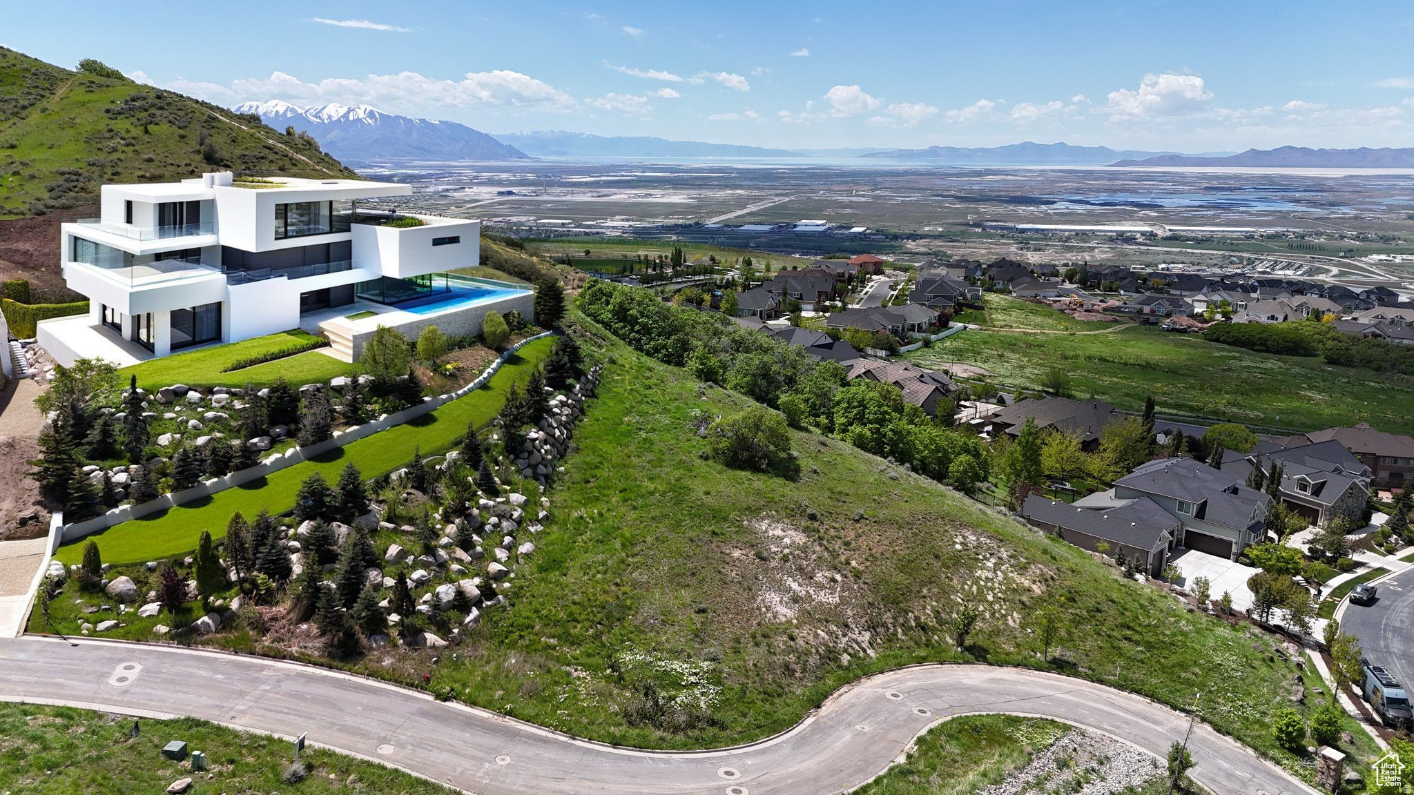 1010 S PLUM TREE Unit: 8A