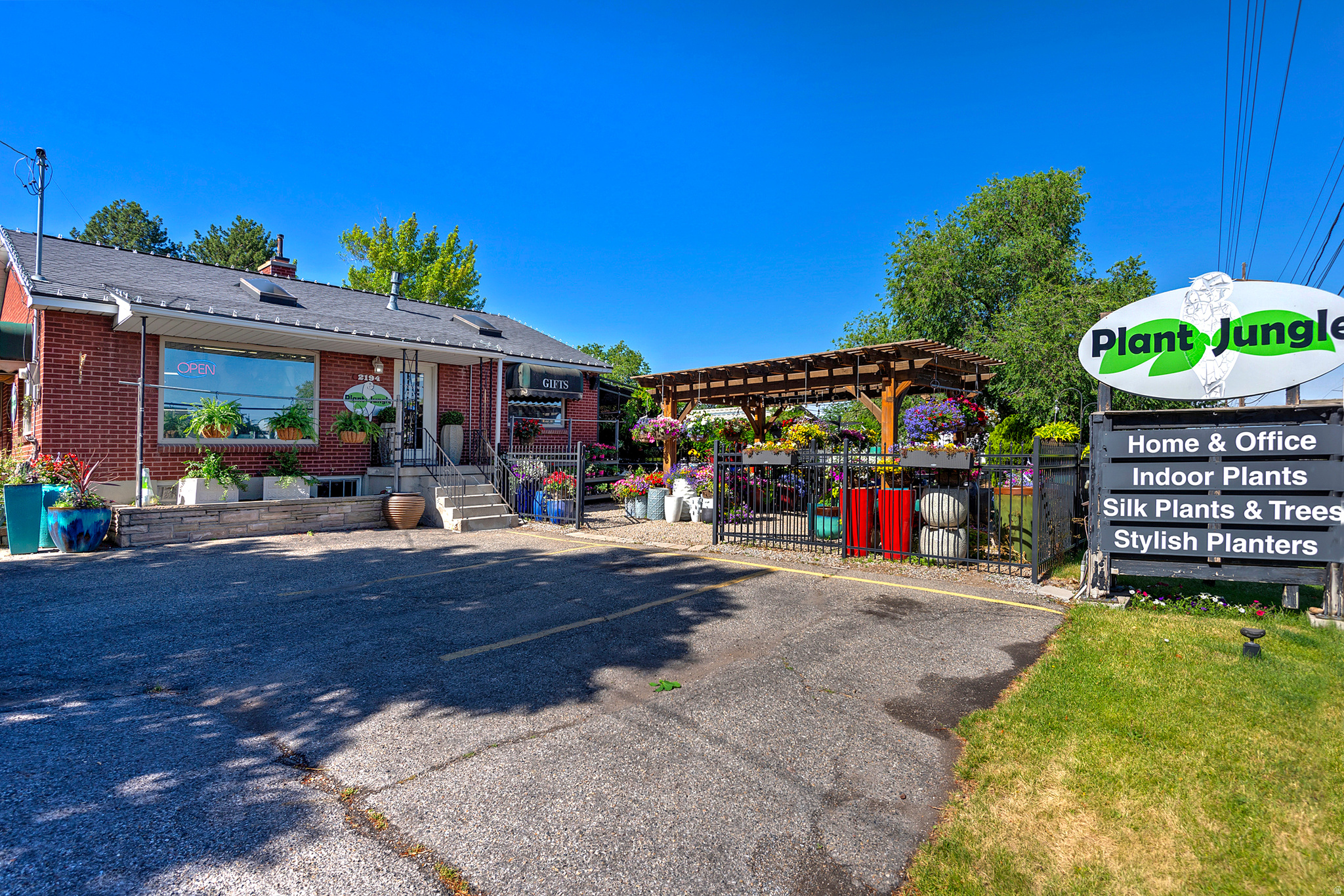 2194 E FORT UNION BLVD