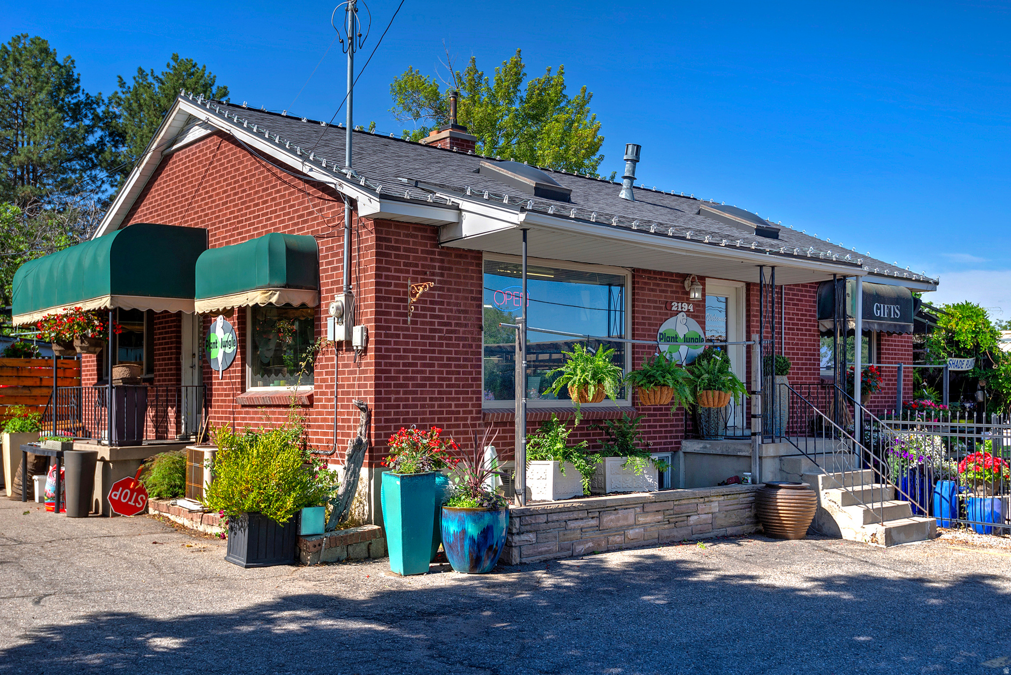 2194 E FORT UNION BLVD