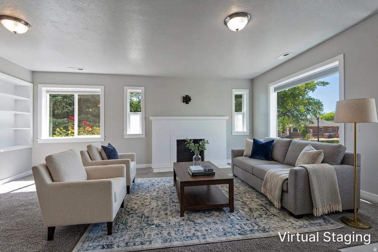 946 W SIGNORA DR
