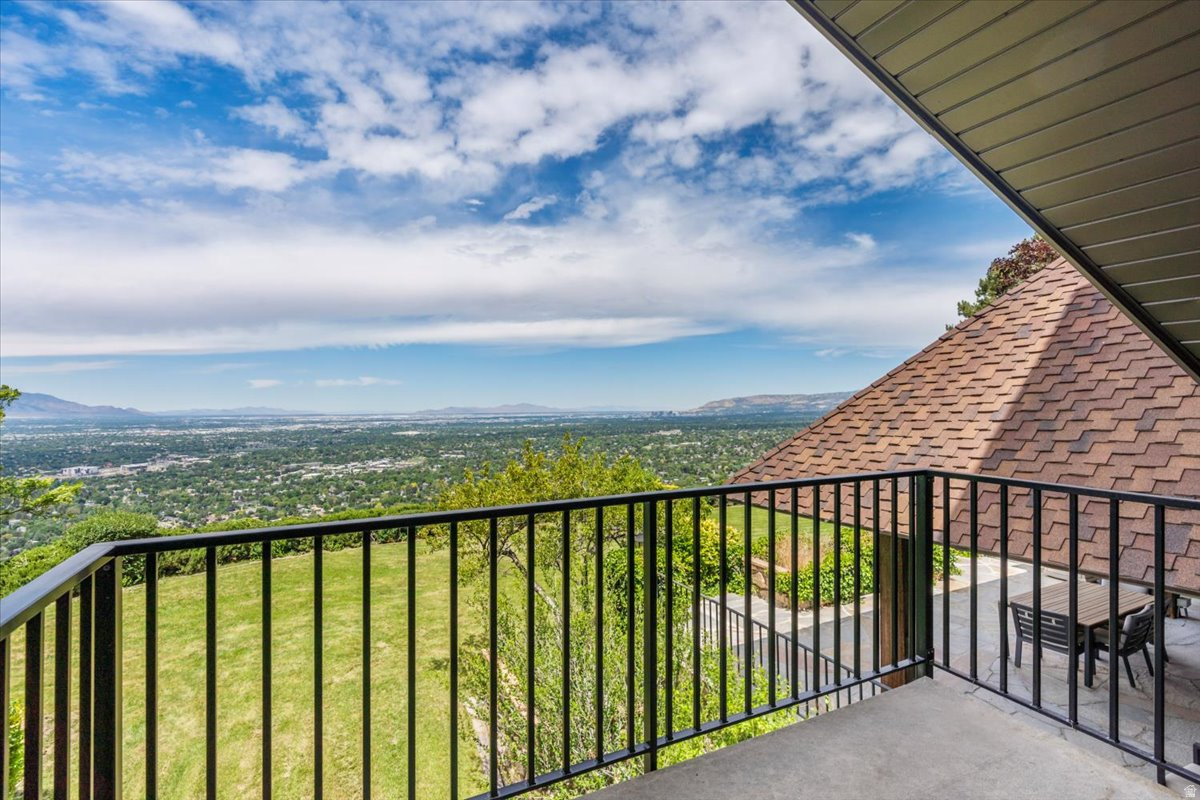 5060 S MILE HIGH DR