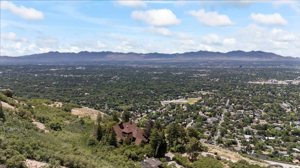 5060 S MILE HIGH DR