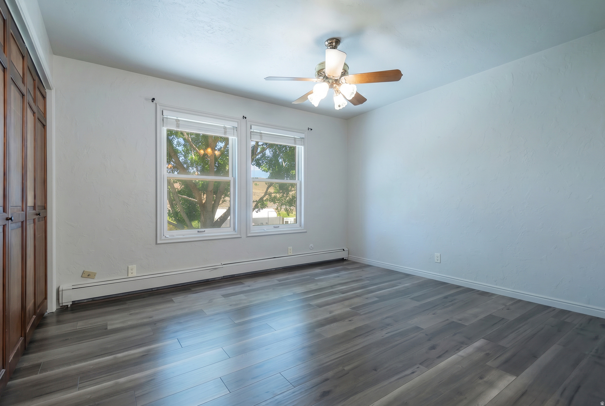 301 N MAIN ST