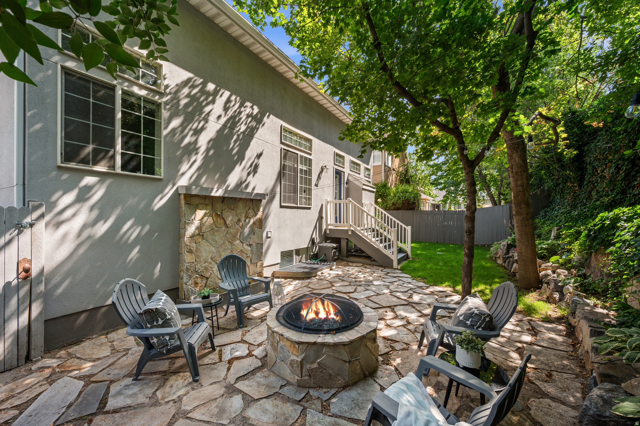 1154 E AVIARY PL